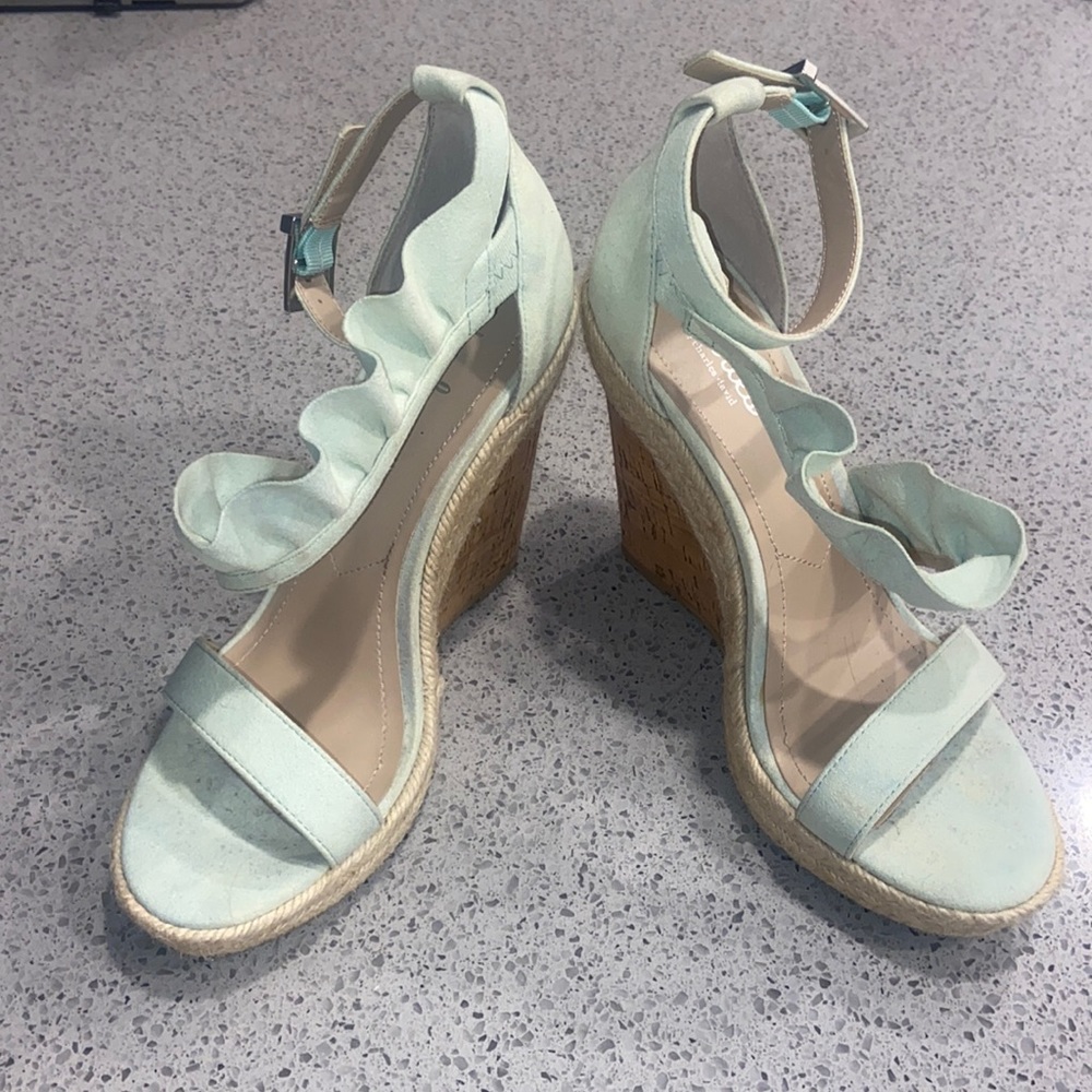 Woman’s 7.5 Heel Wedge